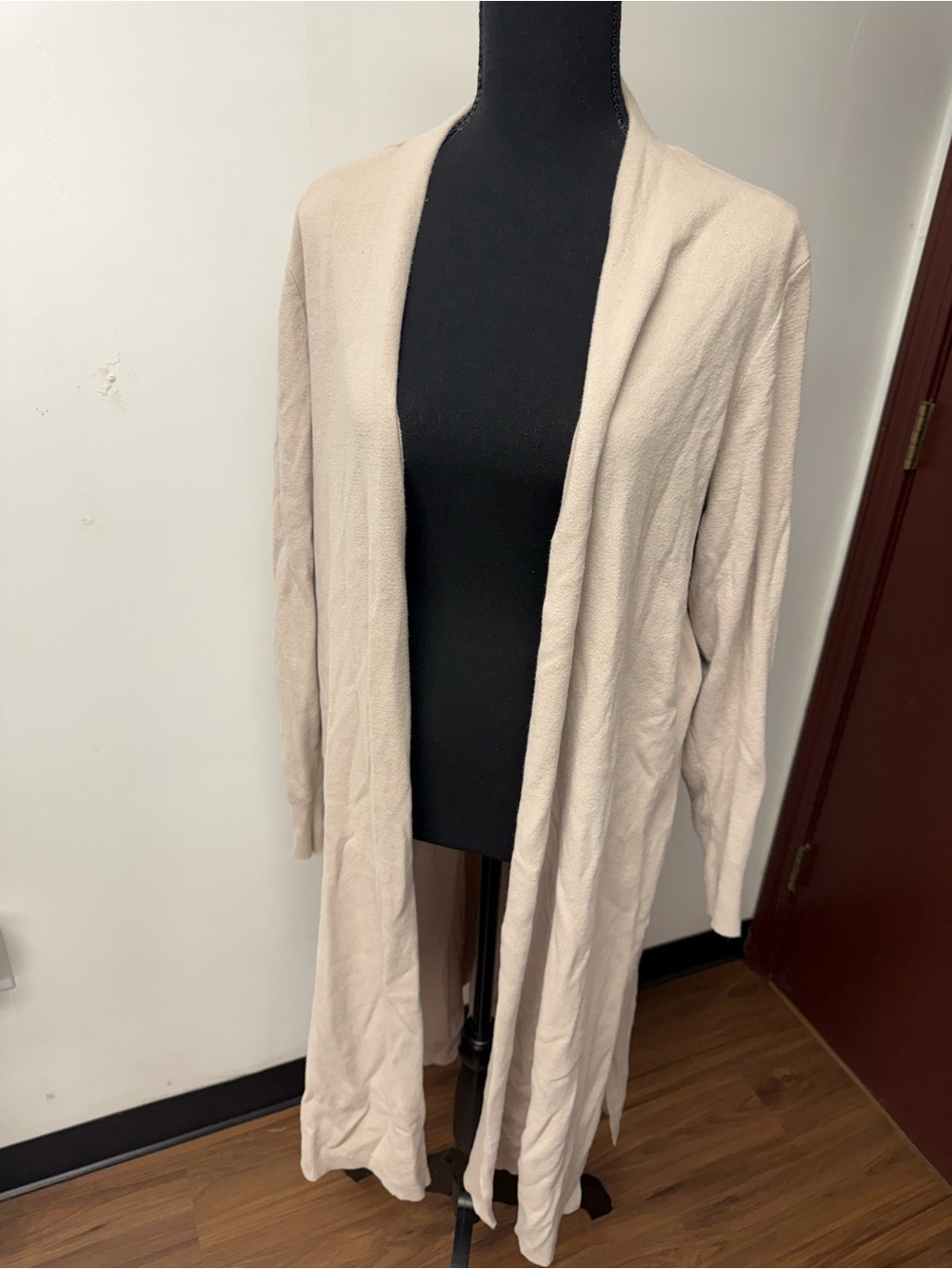 LOFT Plus Light Beige Open-Front Long Women's Cardigan Sweater Size 20/22